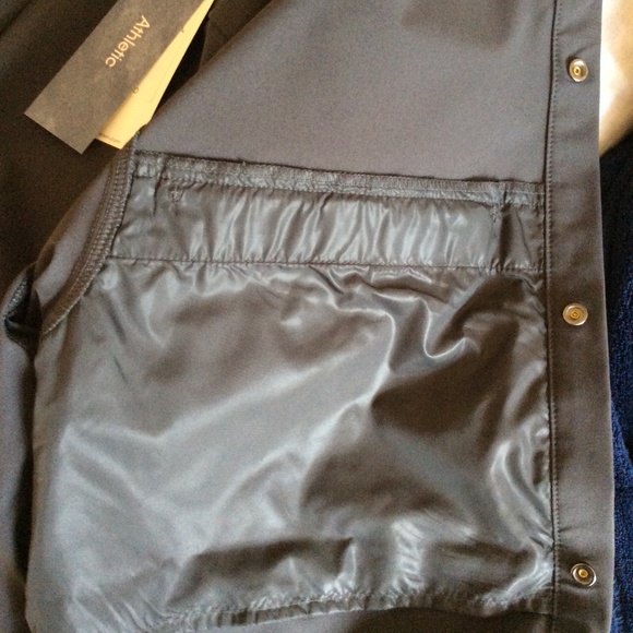 Men’s Calvin Klein Athletic Shirt | Concealed snap buttons | Sz L | Brand New - Picture 3 of 15